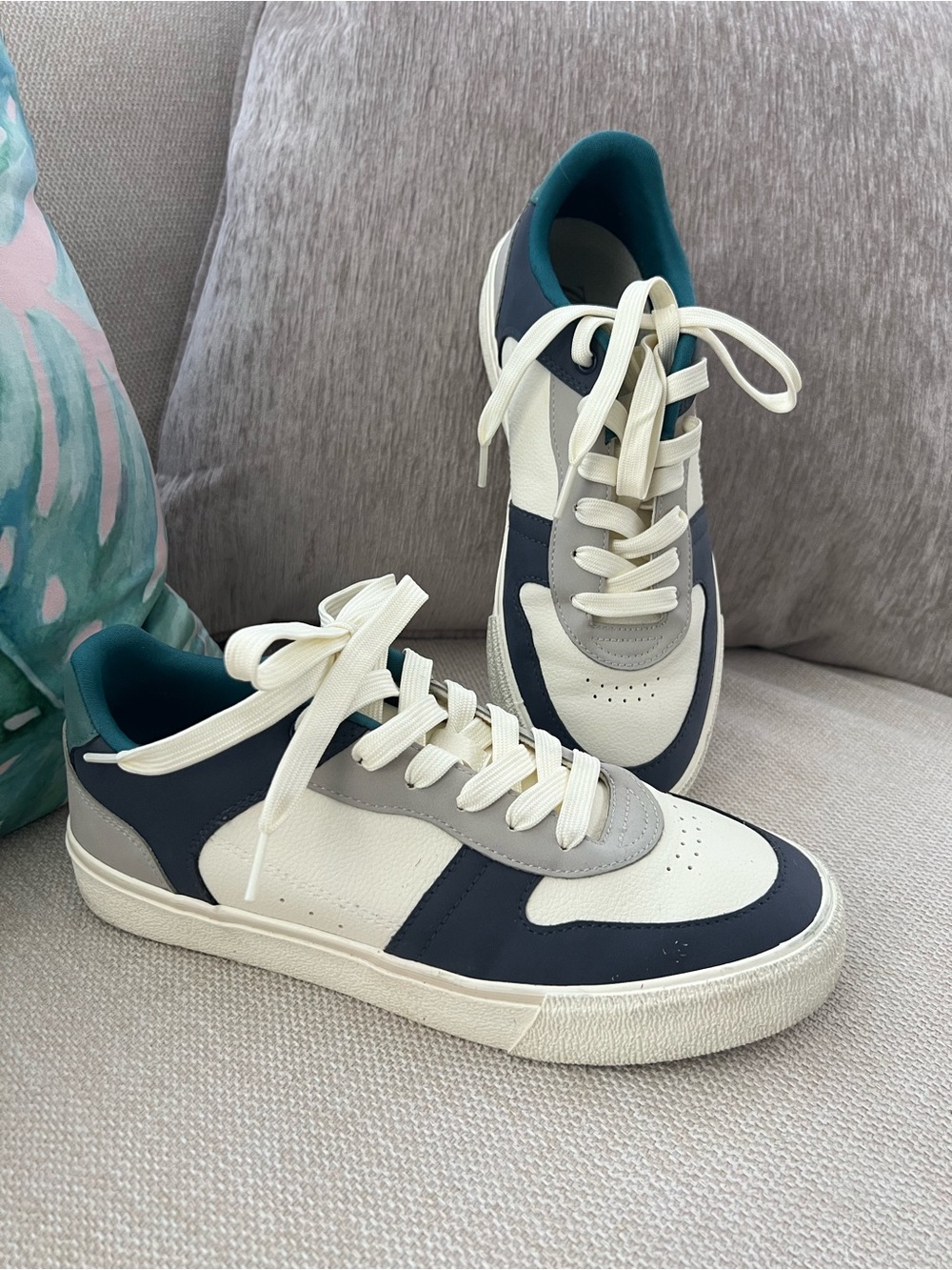 Zara Navy, Gray & Cream Low-Top Sneakers
